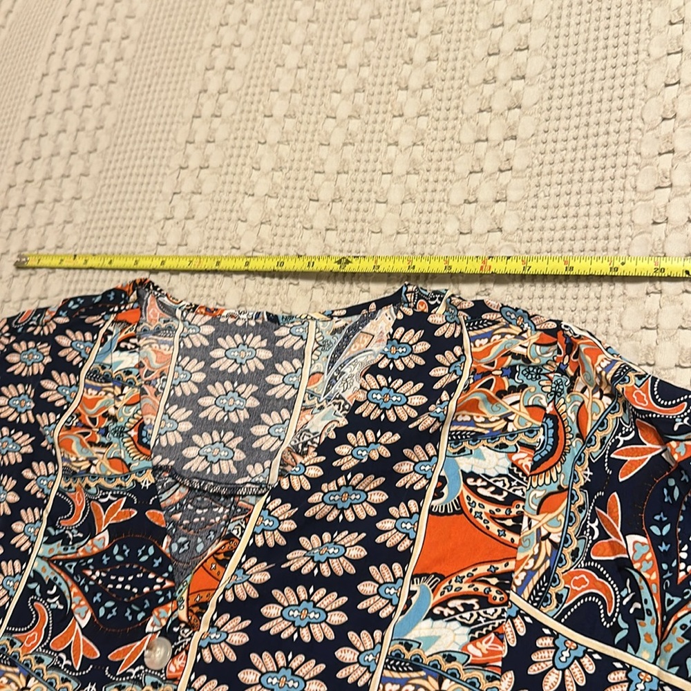 Multi colored blouse - Picture 5 of 6
